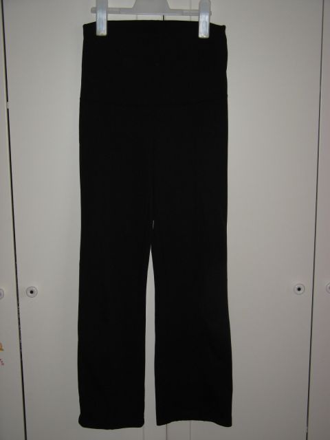 črne dolge hlače št. S, 6 EUR