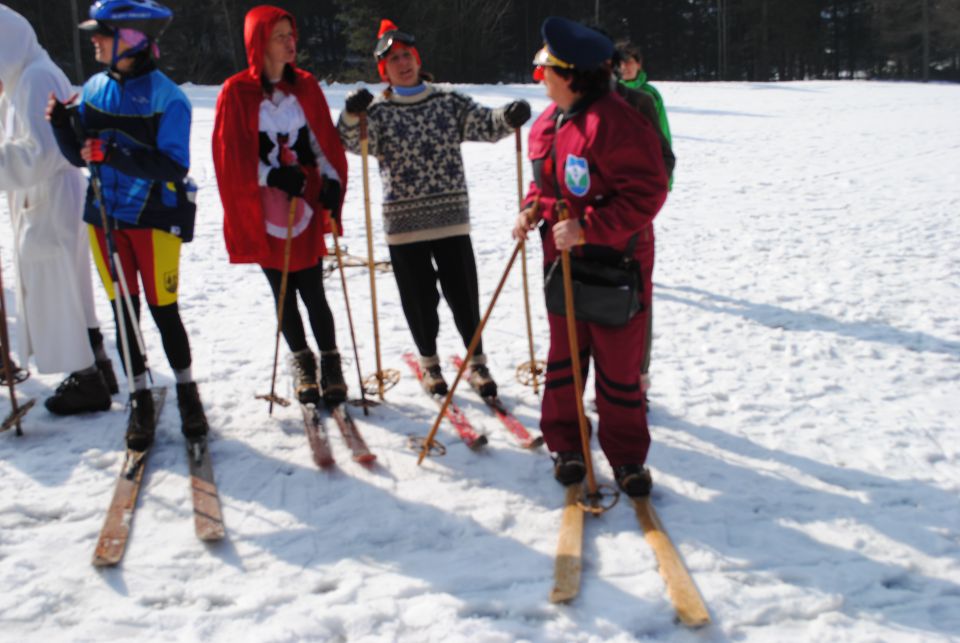 Pustovanje na Jezerskem 6. marec 2011 - foto povečava