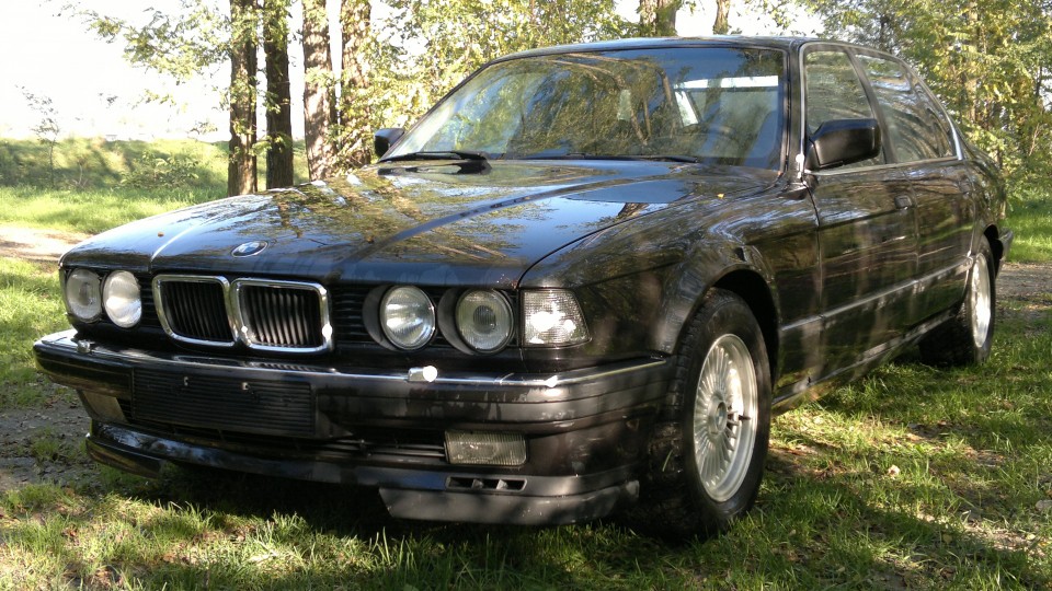 BMW E32 - foto povečava