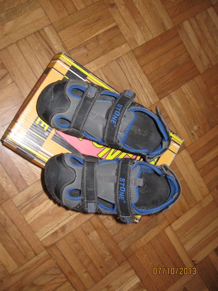 Fantovski poletni sandali - foto povečava