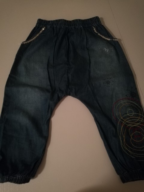 Desigual,tanek jeans,harem/baggy hlače 5/6let