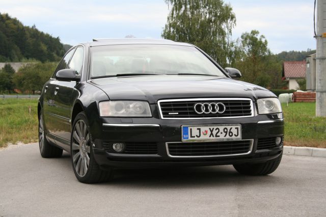 Audi A8 - foto