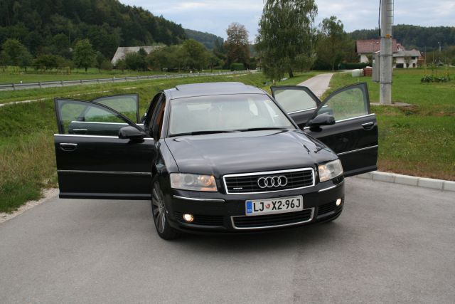 Audi A8 - foto