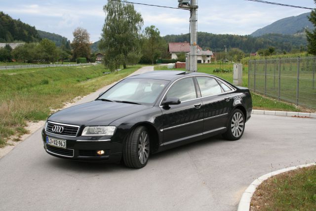 Audi A8 - foto