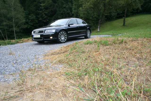 Audi A8 - foto