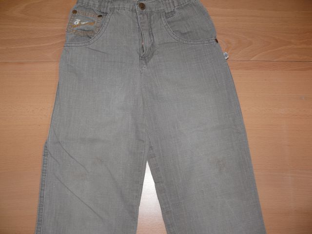 Elegantne moderne hlače 110-116