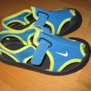 Nike, št.25, cena: 14eur