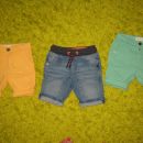 Next in Zara kratke hlače 4y, komplet: 16eur