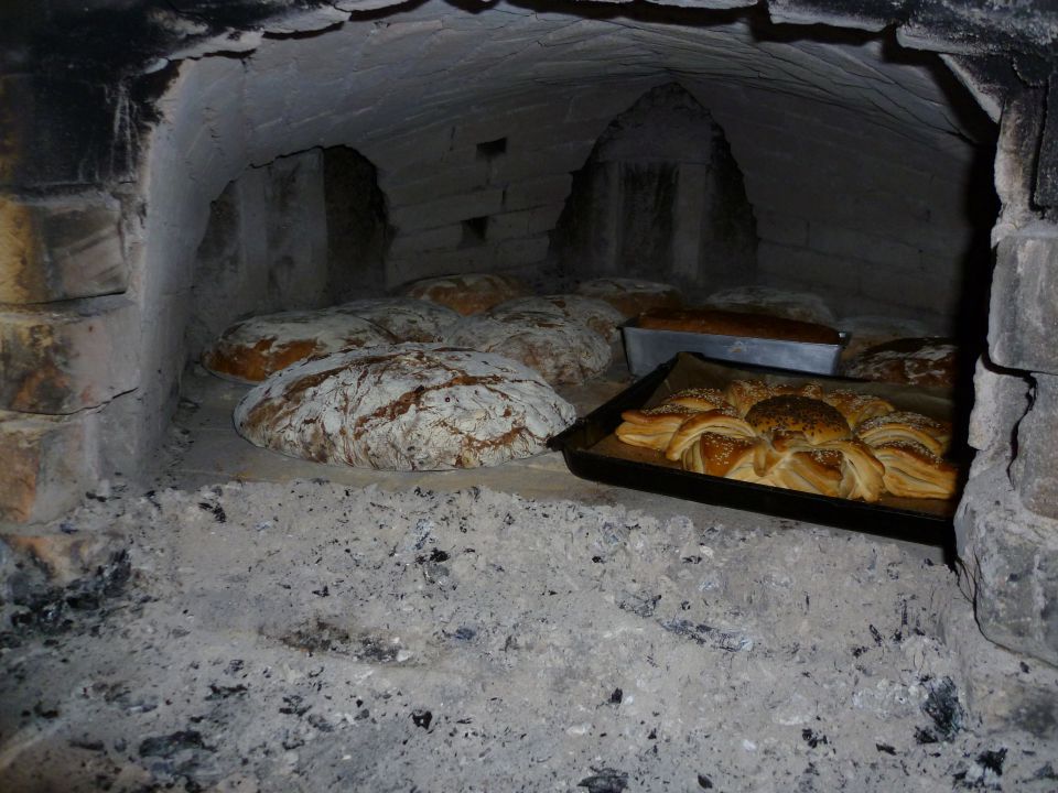 PEKA KRUHA IN ZAKLJUČEK - foto povečava