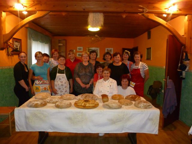 PEKA KRUHA IN ZAKLJUČEK - foto