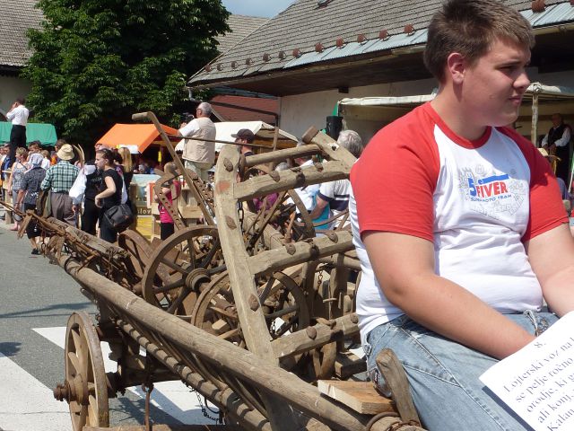 Praznik  kropirja  v Senčurju  2011 - foto