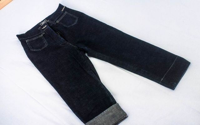 Jeans kapri hlače 