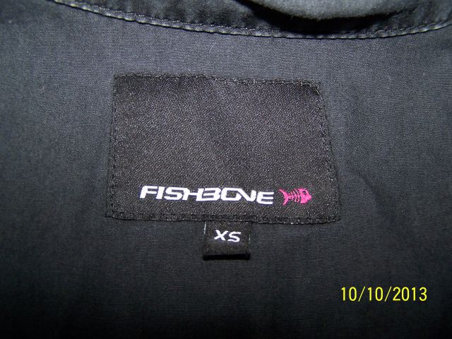 Ženska črna obleka Fishbone, velikost XS - foto