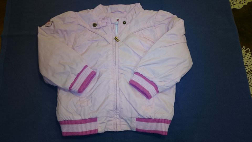 Prehodna jakna svetlo roza barve (82)