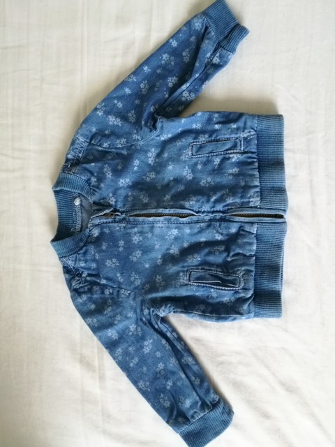 TU jeans jaknica 0-3 oz. 62; 6€