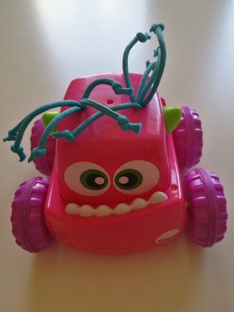 Fisher price avto potisni in pelji; 8€