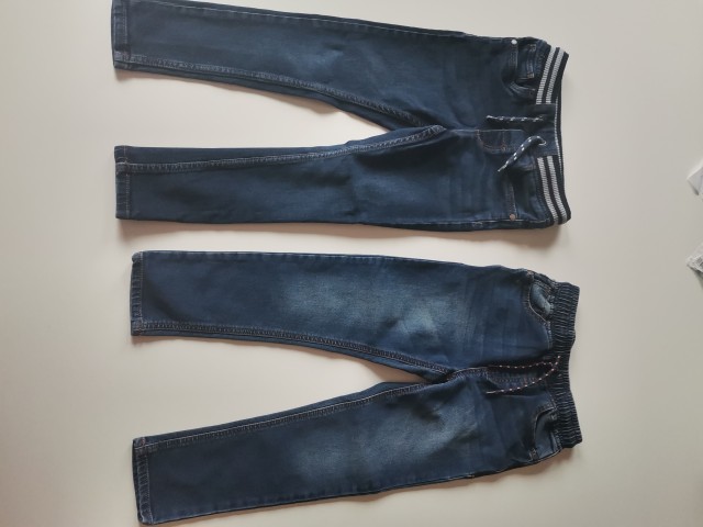 C&A in Next kavbojke 116; 9 eur kos