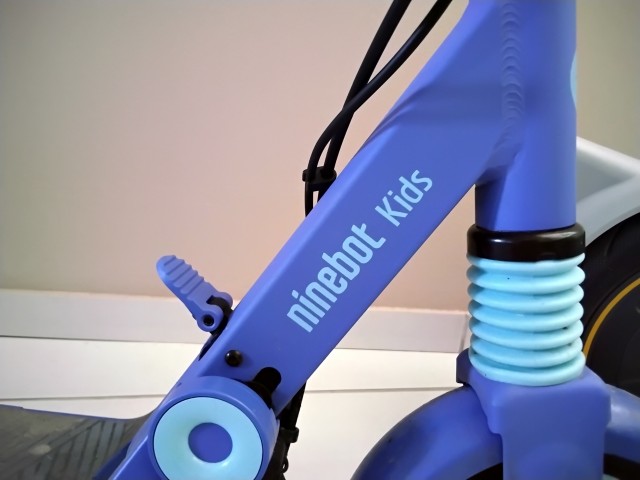 Otroško električno skiro Ninebot - foto