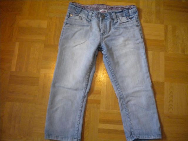 Jeans kapri hlače - 10 evrov