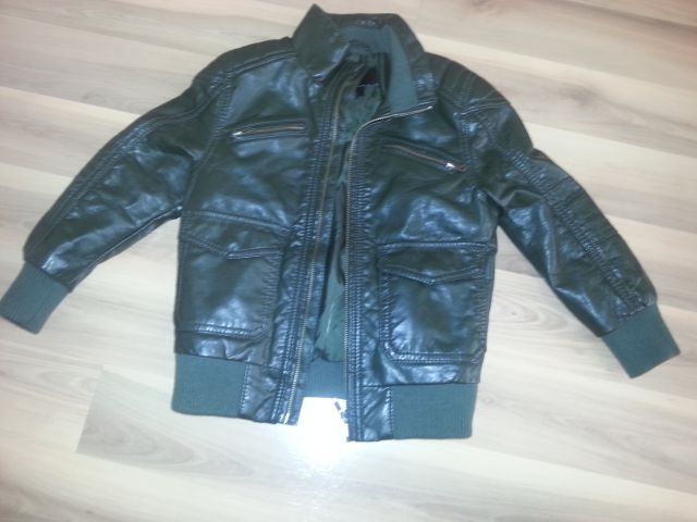 H&M jaknica 104 - 8€