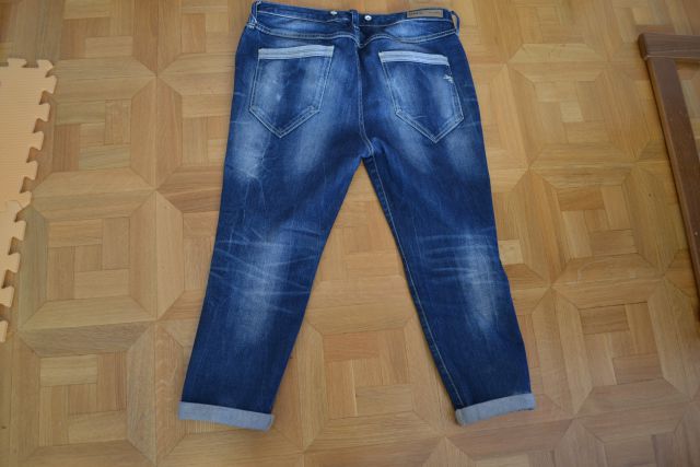 BOYFRIEND BAGGY jeans kavbojke ONLY št.M-L - 15EUR