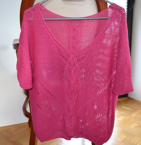 Oversize majica knit fuksija barve št.S - 6 EUR