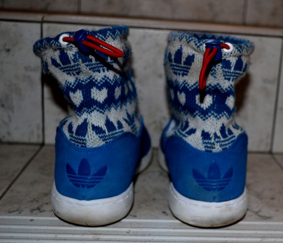 Adidas semiš slip on škornji št.36 - 20 EUR