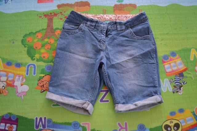 Kratke jeans hlače-bermude št.S - 7 EUR