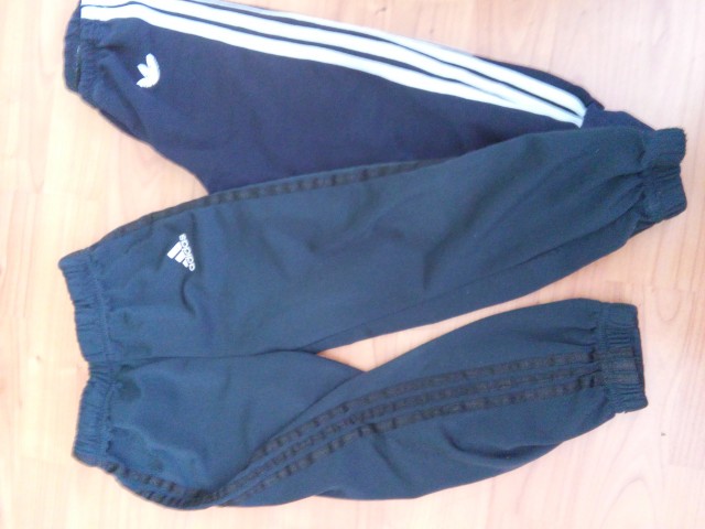 Original Adidas trenerkica + replika za 3 leta - 5€