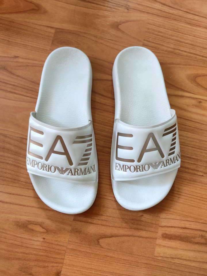 Emporio Armani sandali št 36 -15€