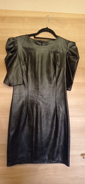 S-10€
