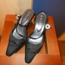 št. 36, fini elegantni črni čevlji, cena 5 €