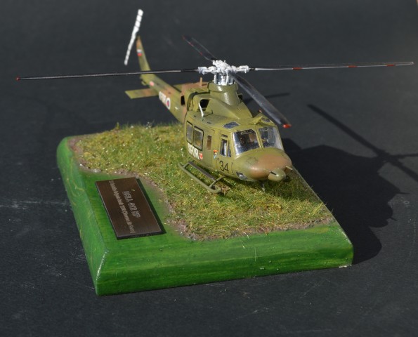 Bell 412 - foto