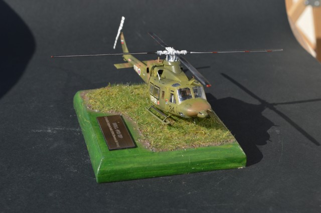 Bell 412 - foto