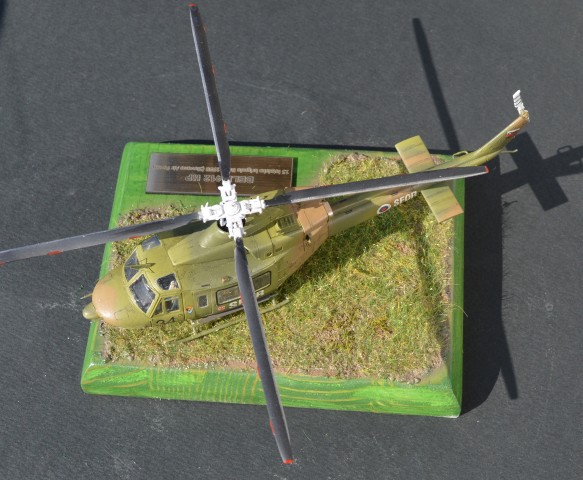 Bell 412 - foto