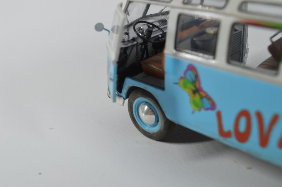 Samba bus flower power - foto povečava