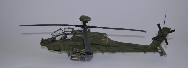 AH-64D - foto