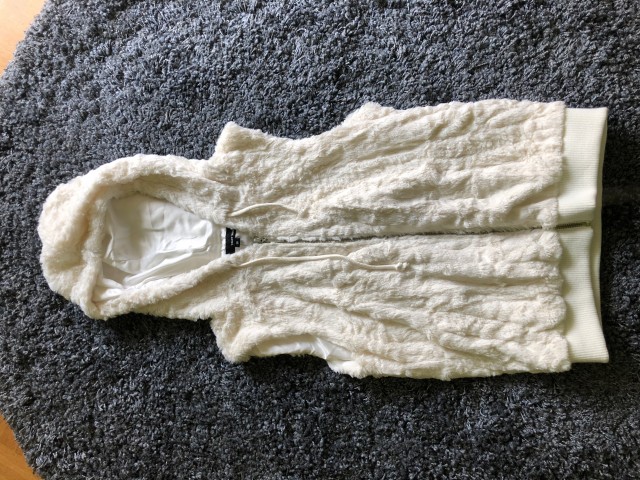 10€ bel mehek brezrokavnik - št. 36
