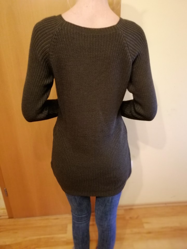 Dolgi pulover - foto povečava