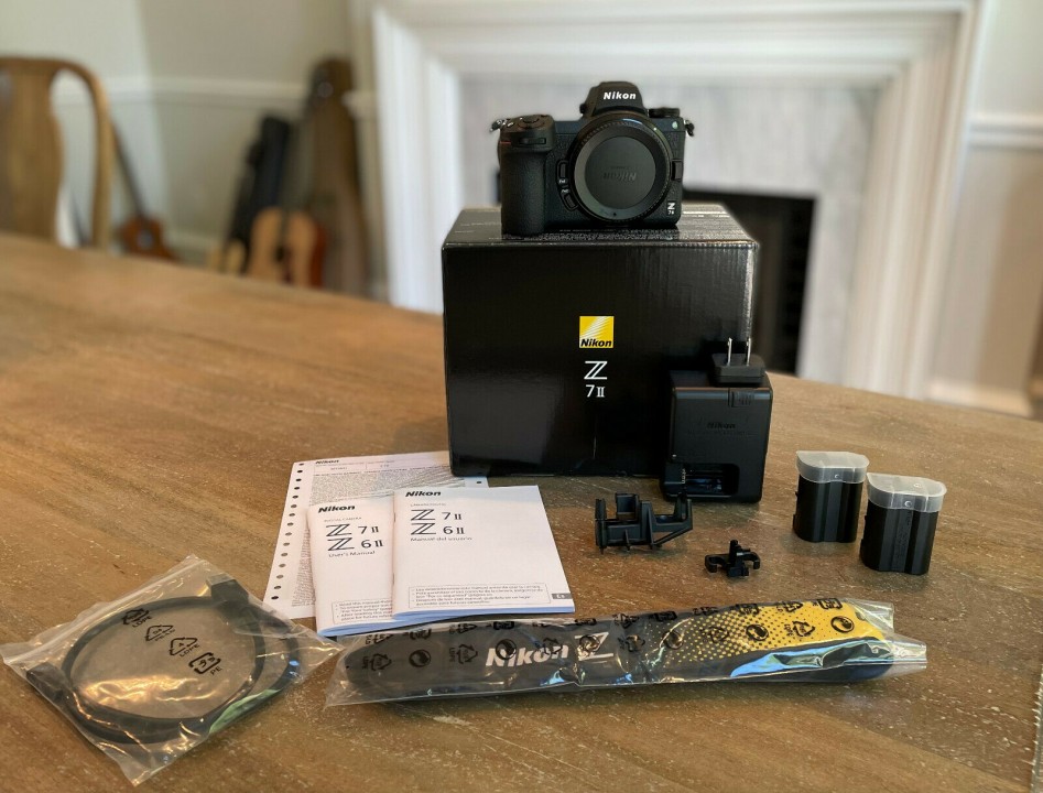 Nikon Z 7II Mirrorless Digital Camera - foto povečava
