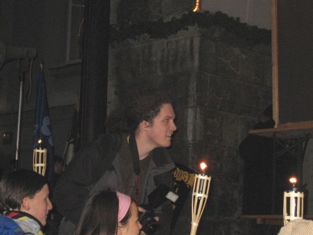 Luč Miru iz Betlehema 2005 - foto povečava