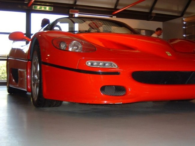 Ferrari - foto povečava