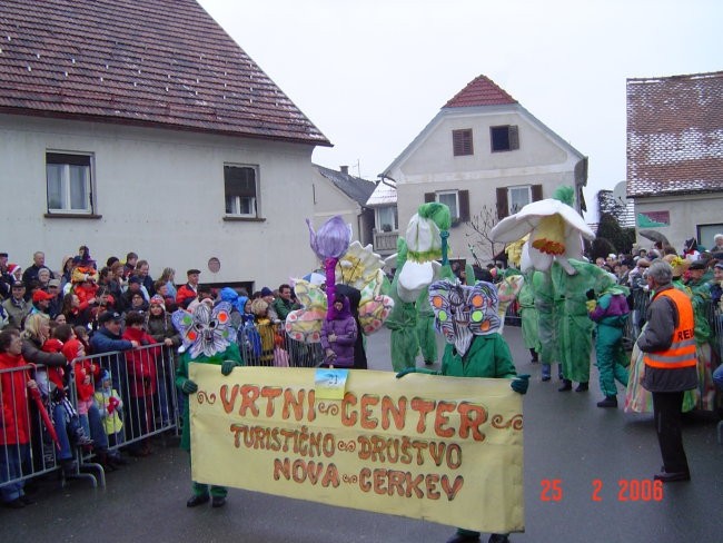 Nova cerkev -pust 2006 - foto povečava