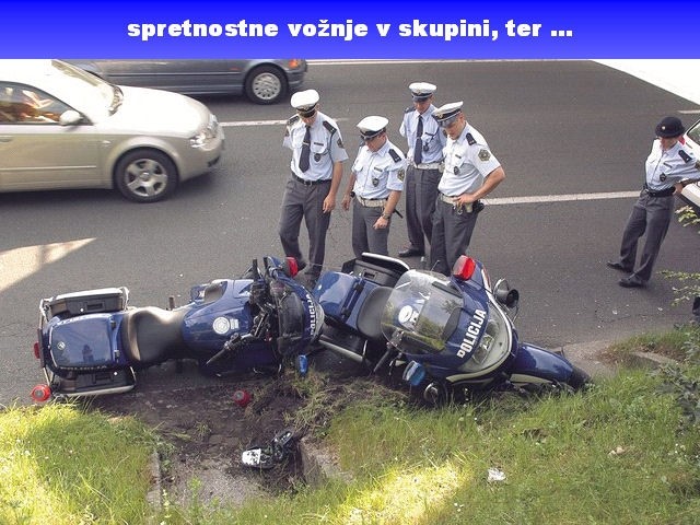 Police - foto povečava