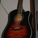 Vidova ''ljubezen'' - kitara.