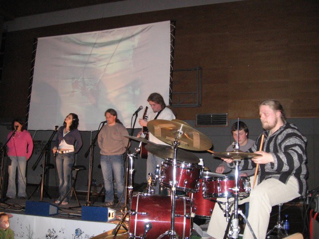 Letni koncert v Gimnaziji Litija 4.3.2006  - foto povečava