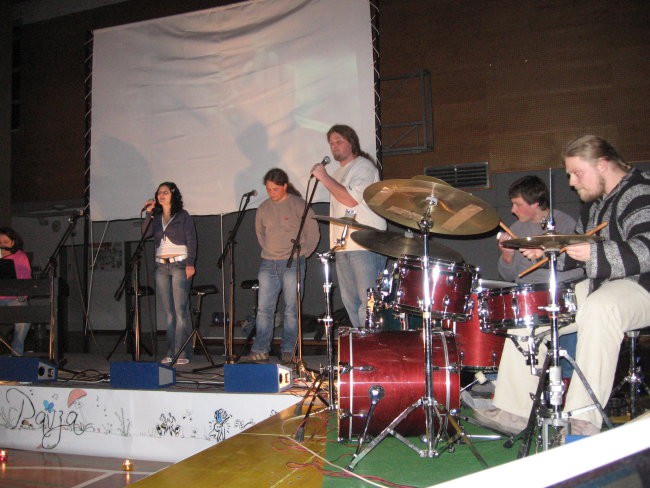 Letni koncert v Gimnaziji Litija 4.3.2006  - foto povečava