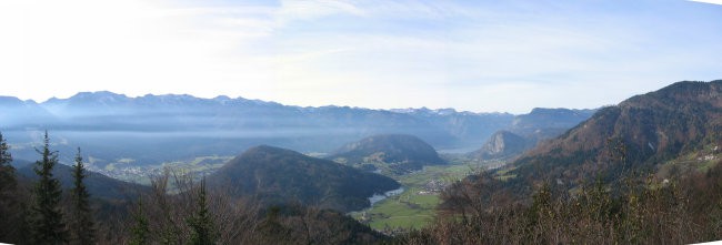 Bohinjsko jezero z Vodnikovega razglednika