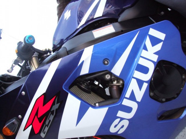 Honda iz garaze Suzuki v garazo - foto