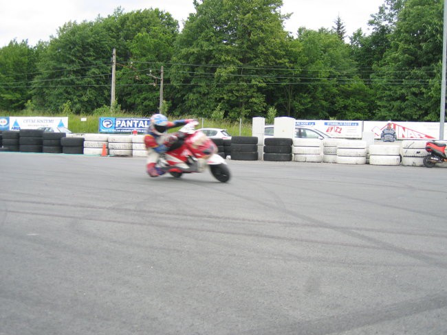 3.6.2006 - tretji trening - skuterske dirke ( - foto povečava